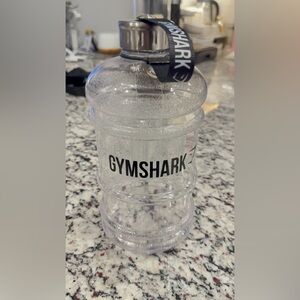 Gymshark bottle water. 73 oz/ 2.2 liter.